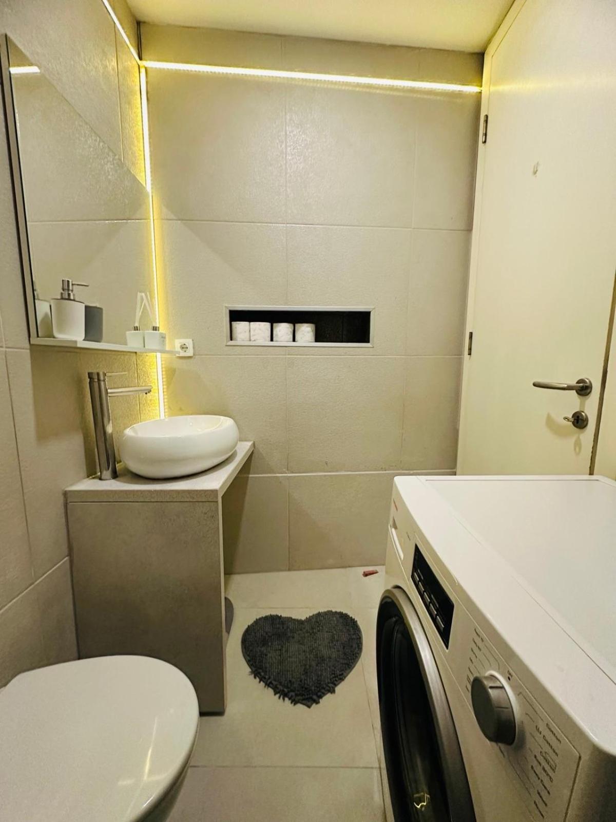 Relax Exclusive Apartment Free Public Parking Sarajevo Exterior photo